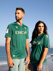 Pareja equipación verde